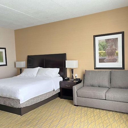 Hilton Garden Inn Indiana At Iup Exteriör bild