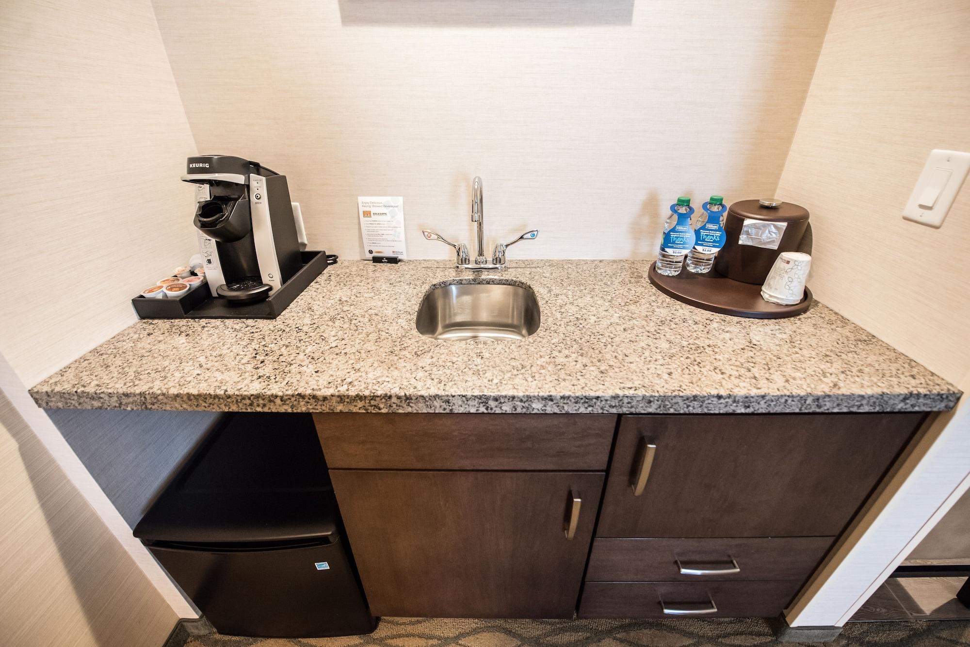 Hilton Garden Inn Indiana At Iup Exteriör bild