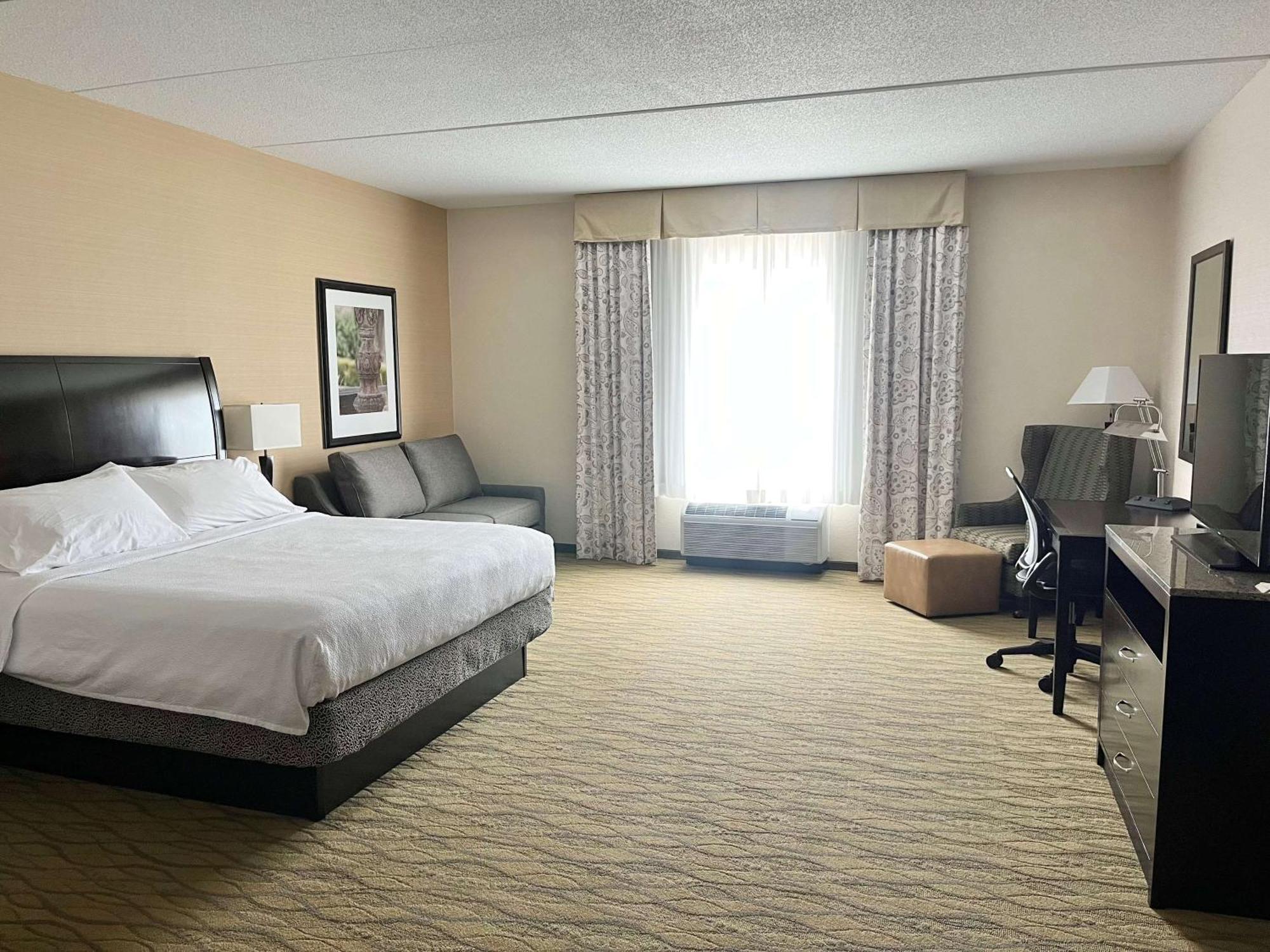 Hilton Garden Inn Indiana At Iup Exteriör bild